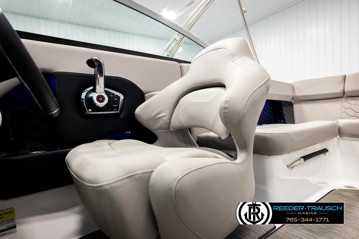 Used 2024 Four Winns H4