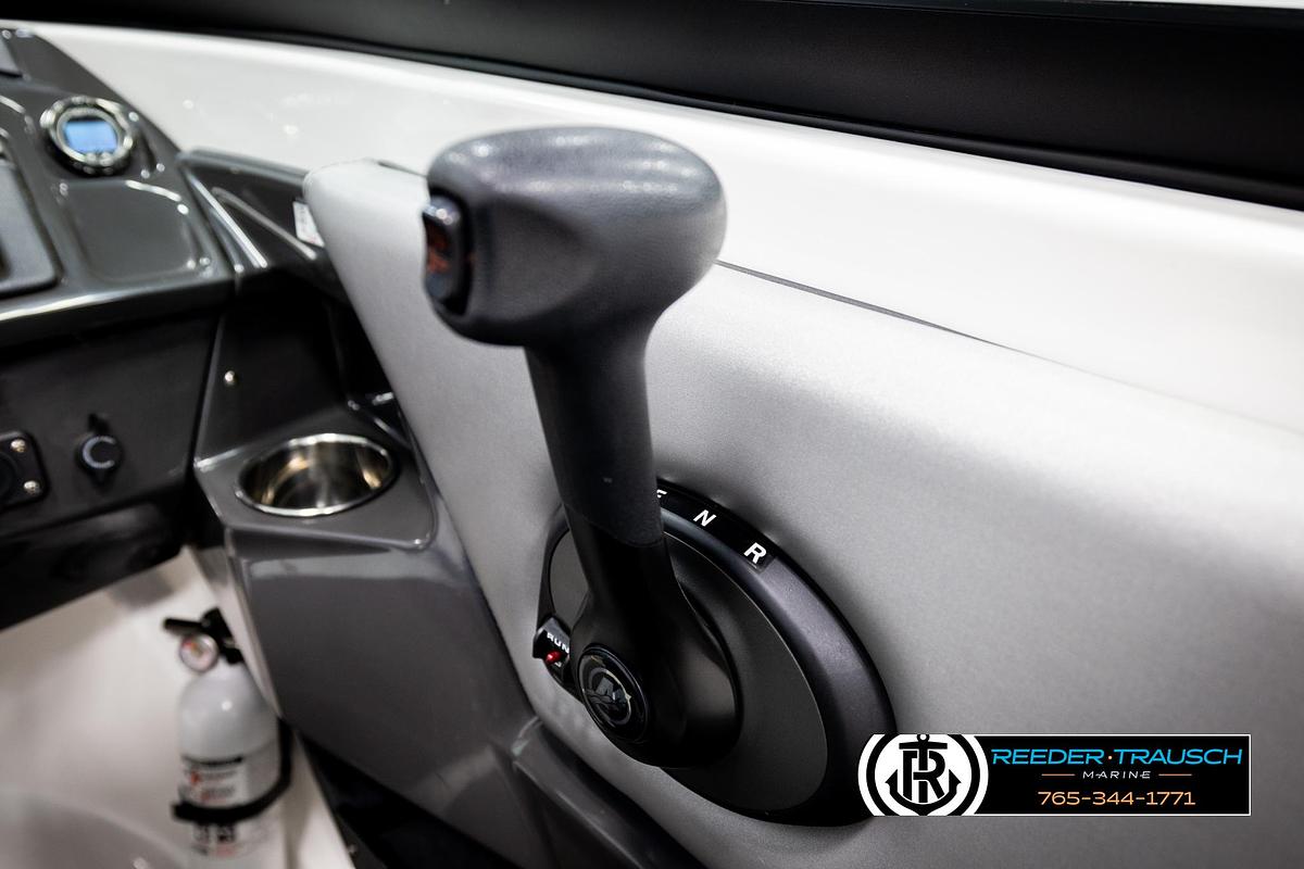 Used 2019 Monterey 238 SS