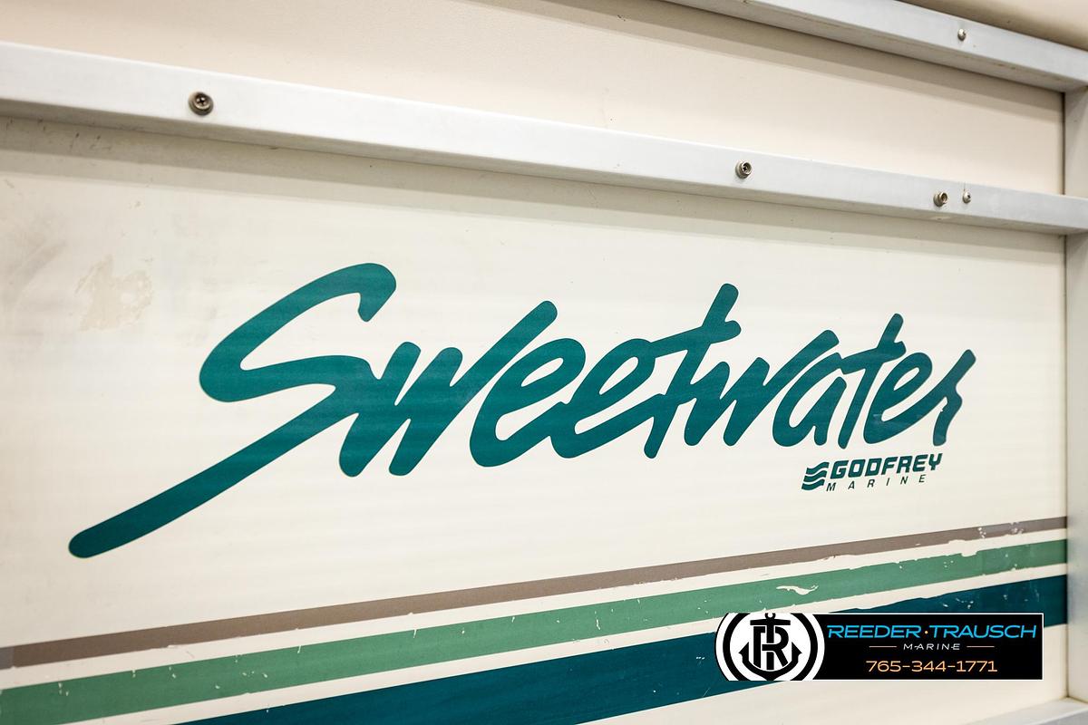 Used 1998 Godfrey SW2423