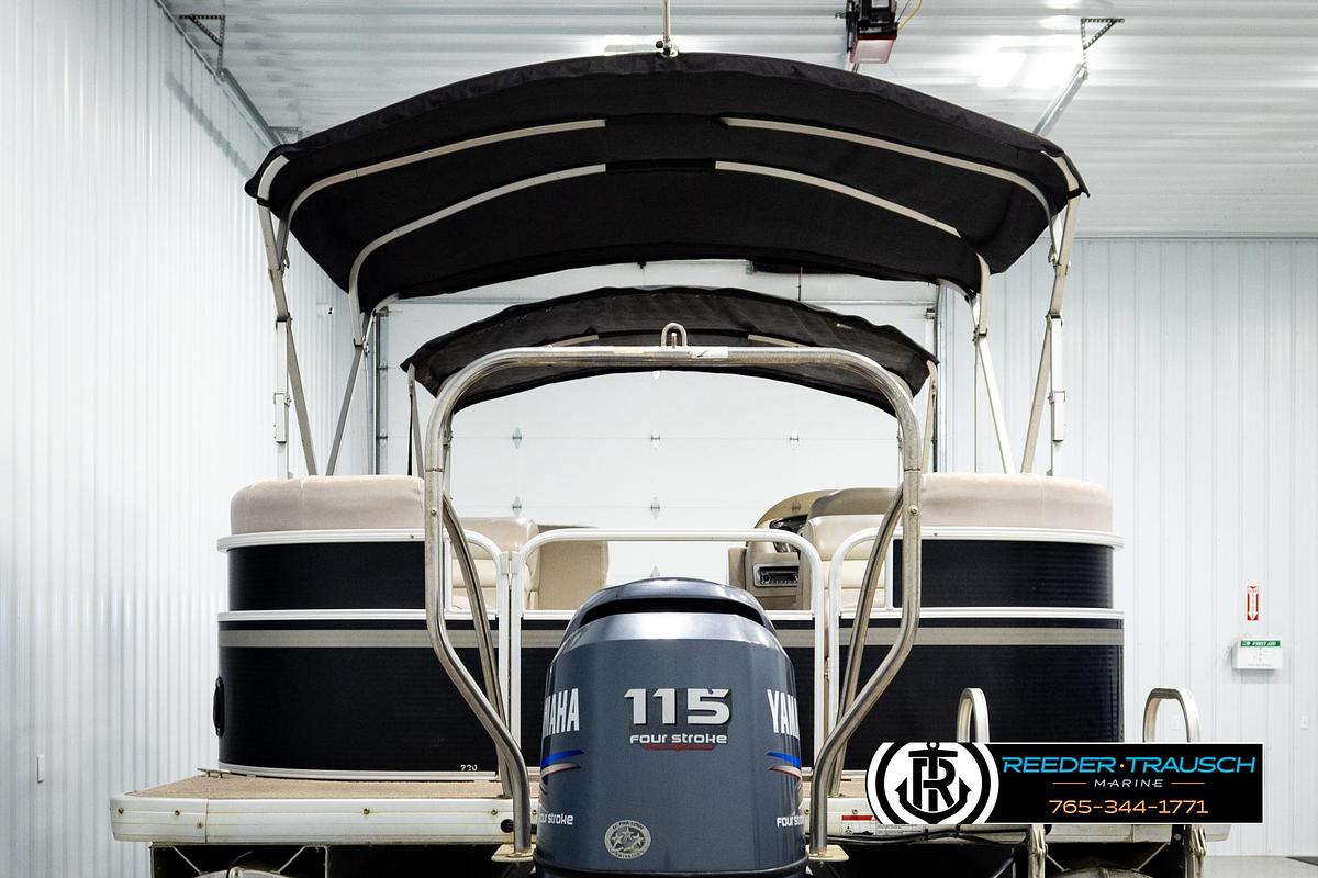 Used 2011 Godfrey SW2486