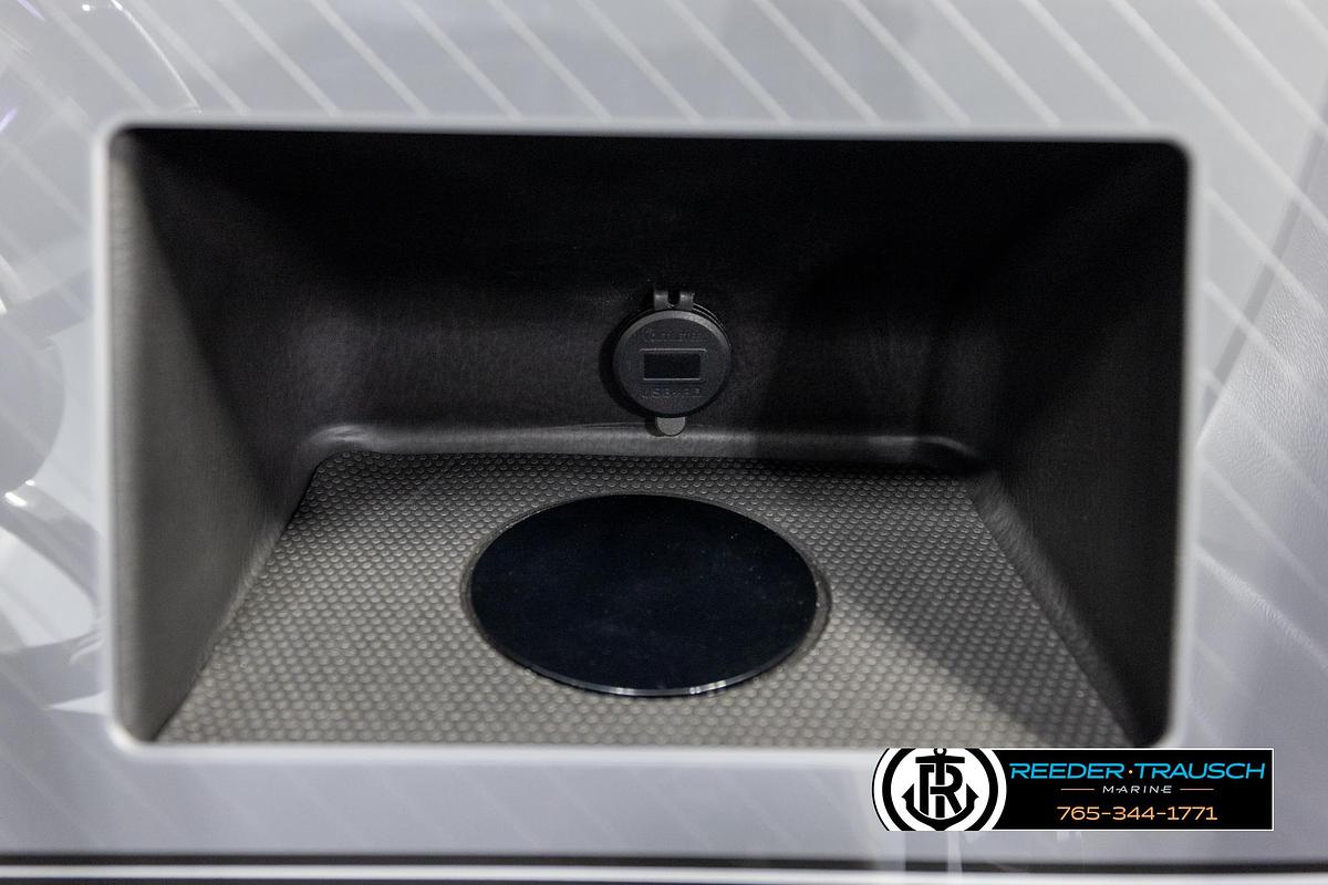 2025 Avalon Excalibur LTD CRB