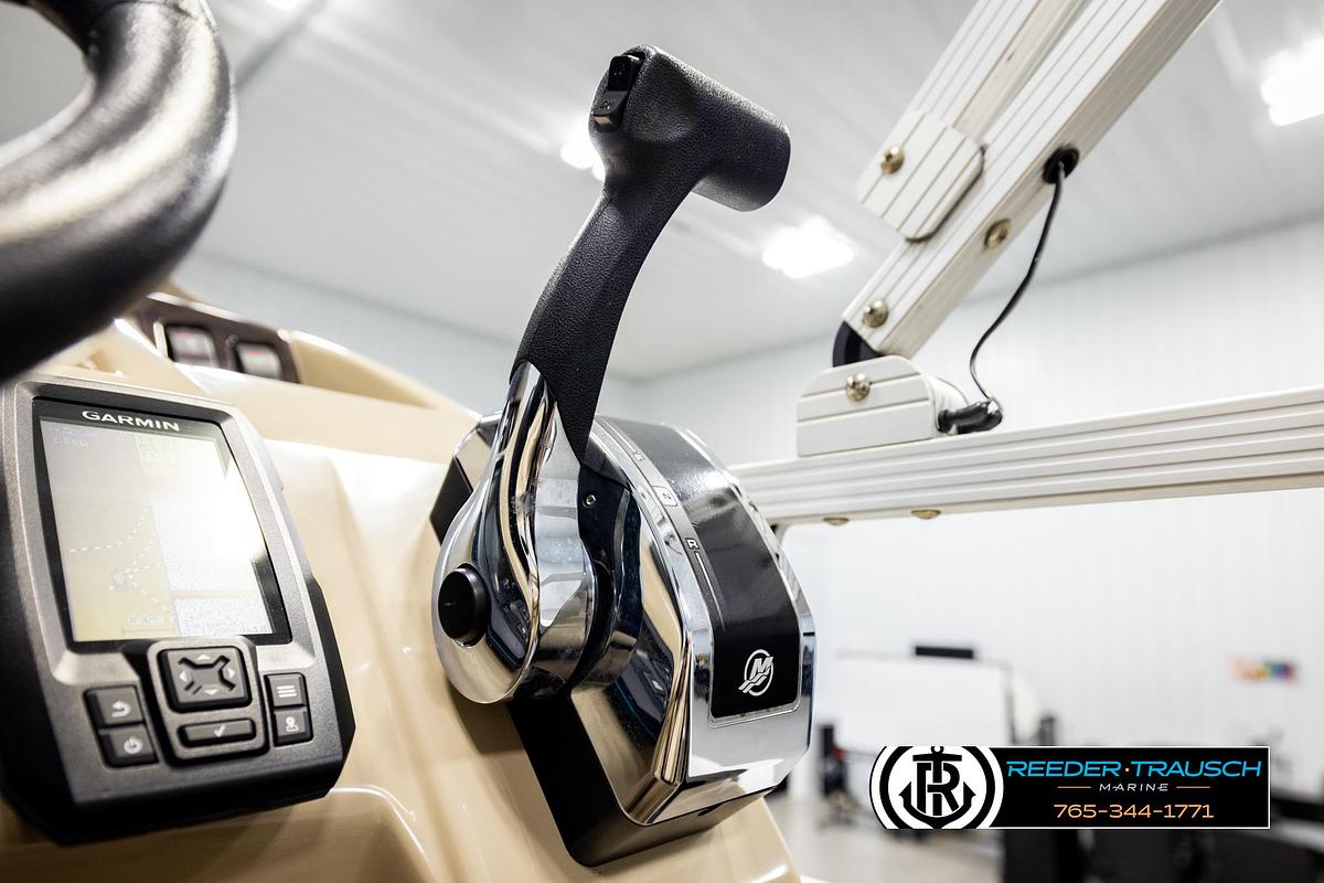 Used 2012 Bennington 22 SL