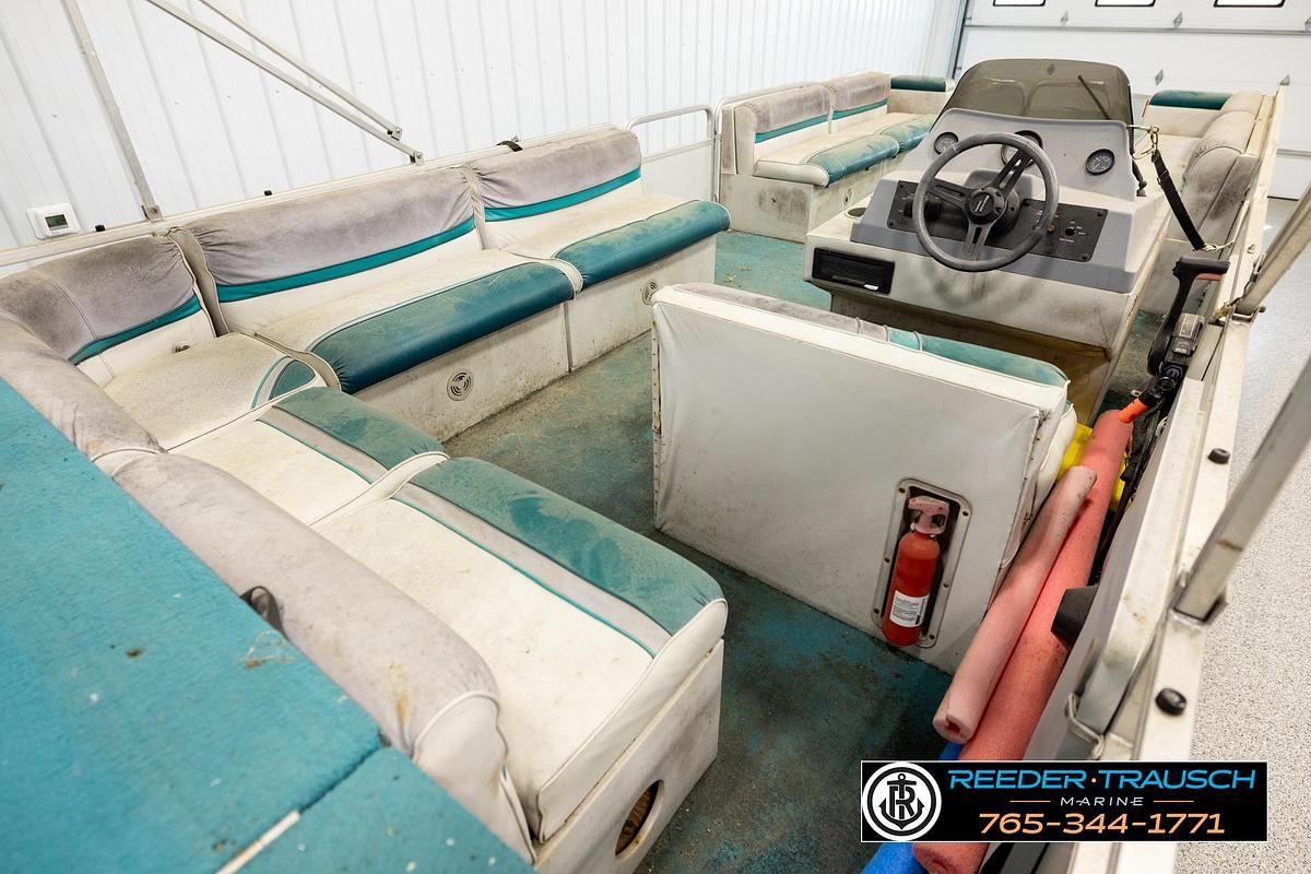 Used 1993 Sun Tracker Party Barge 24