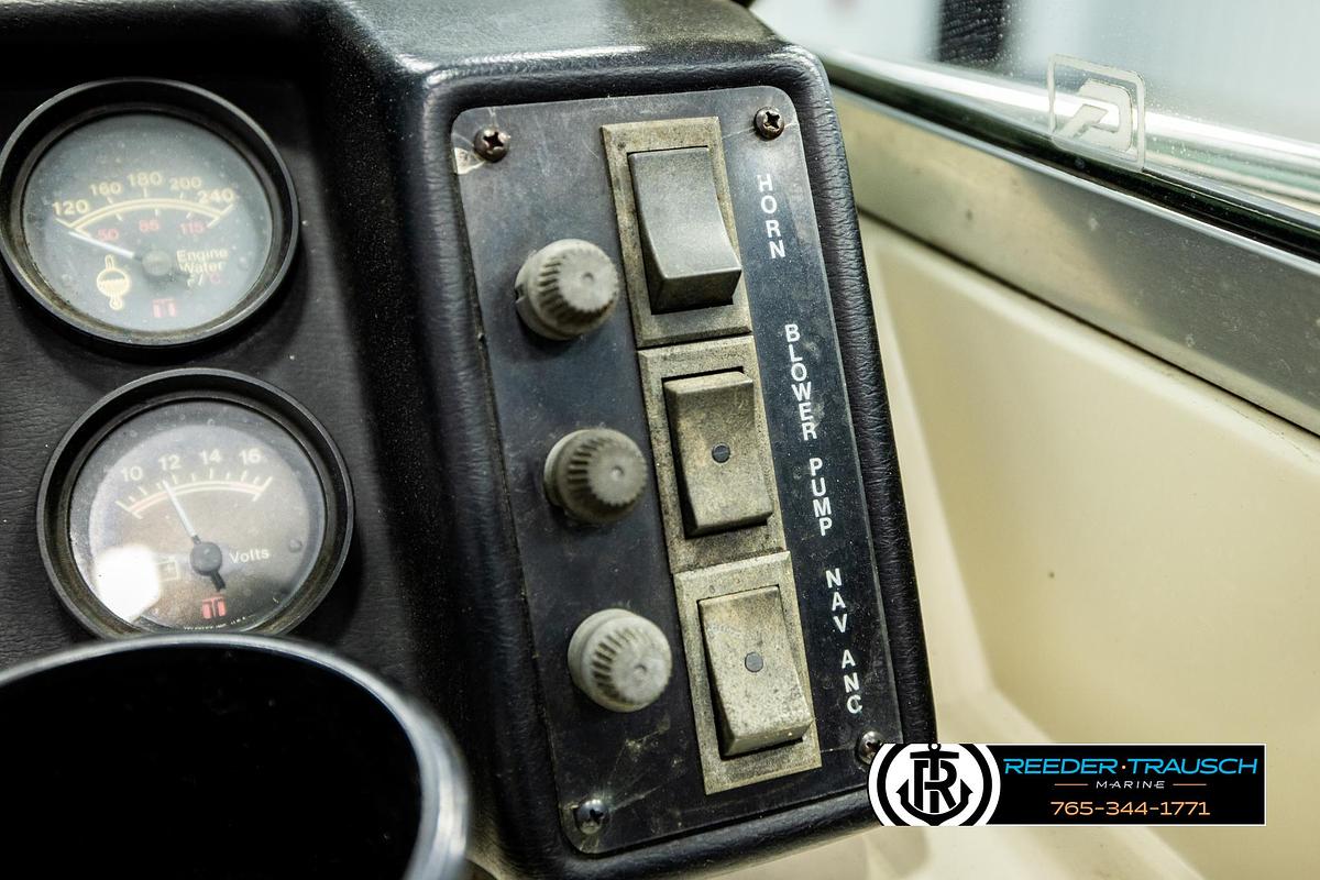 Used 1989 Glastron G175