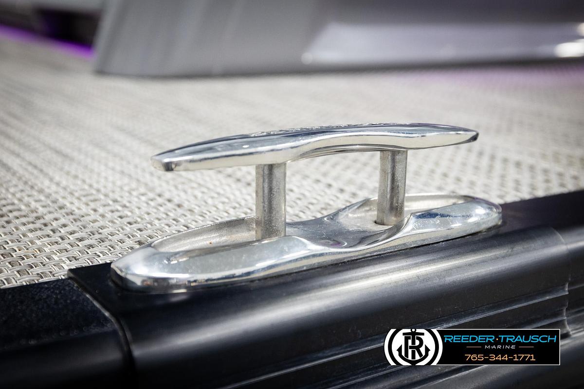 Used 2021 Bennington 23 RSBSE