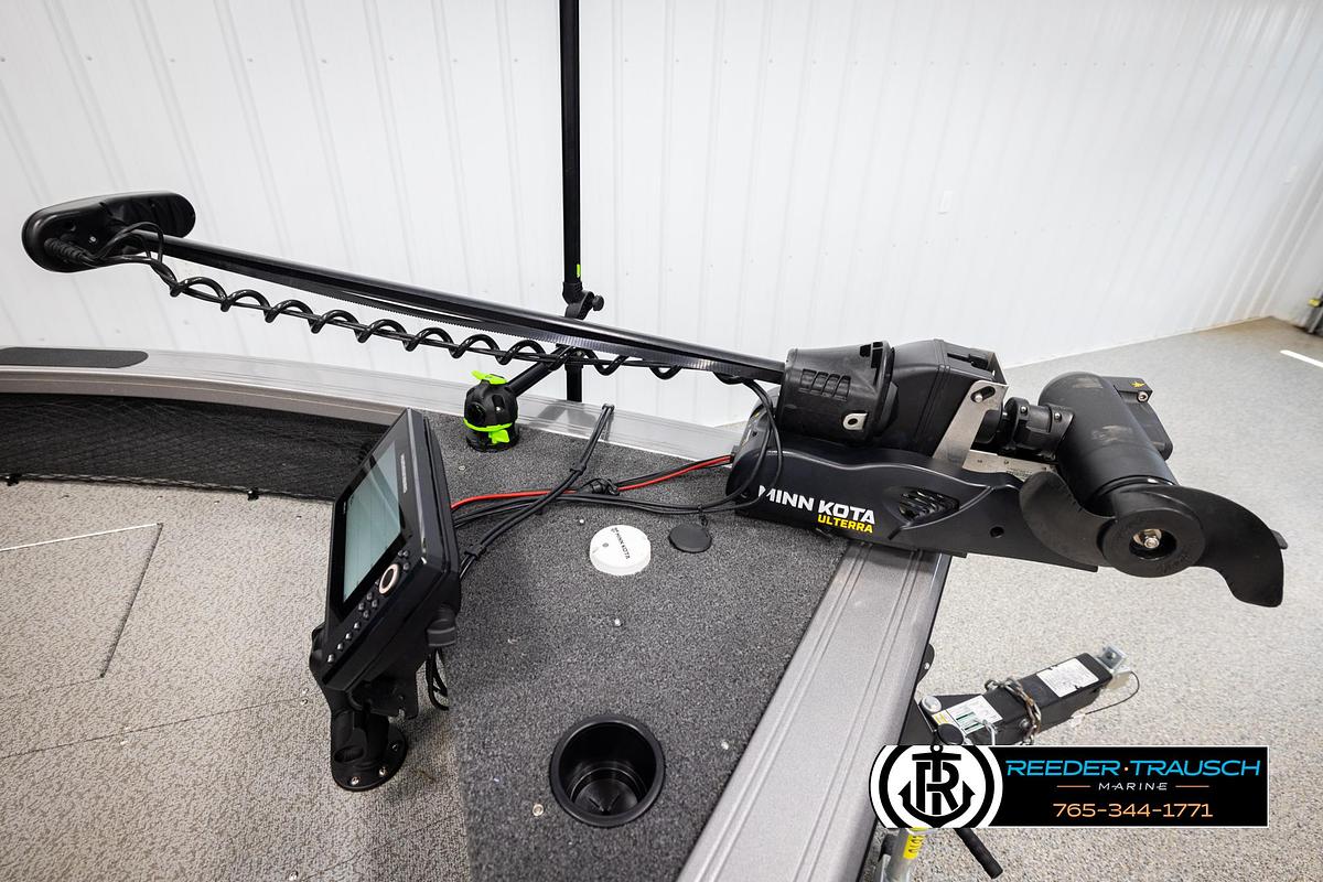 Used 2022 Crestliner 1850 FishHawk