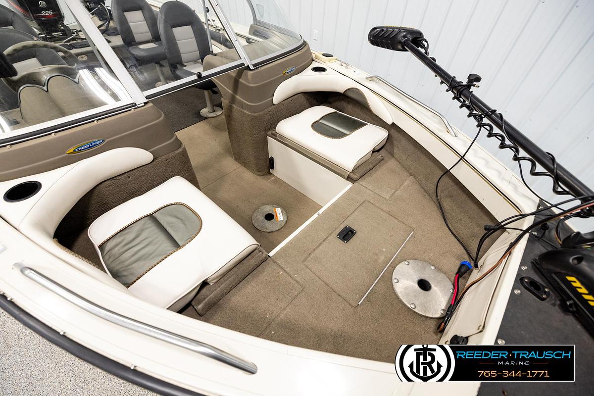 Used 2004 Crestliner 2050 Sport