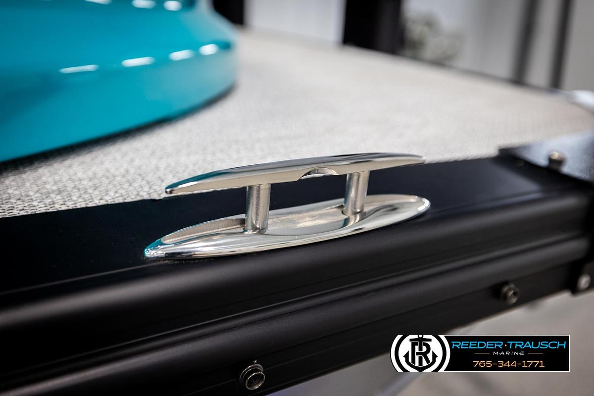 2025 Avalon Excalibur VRBW