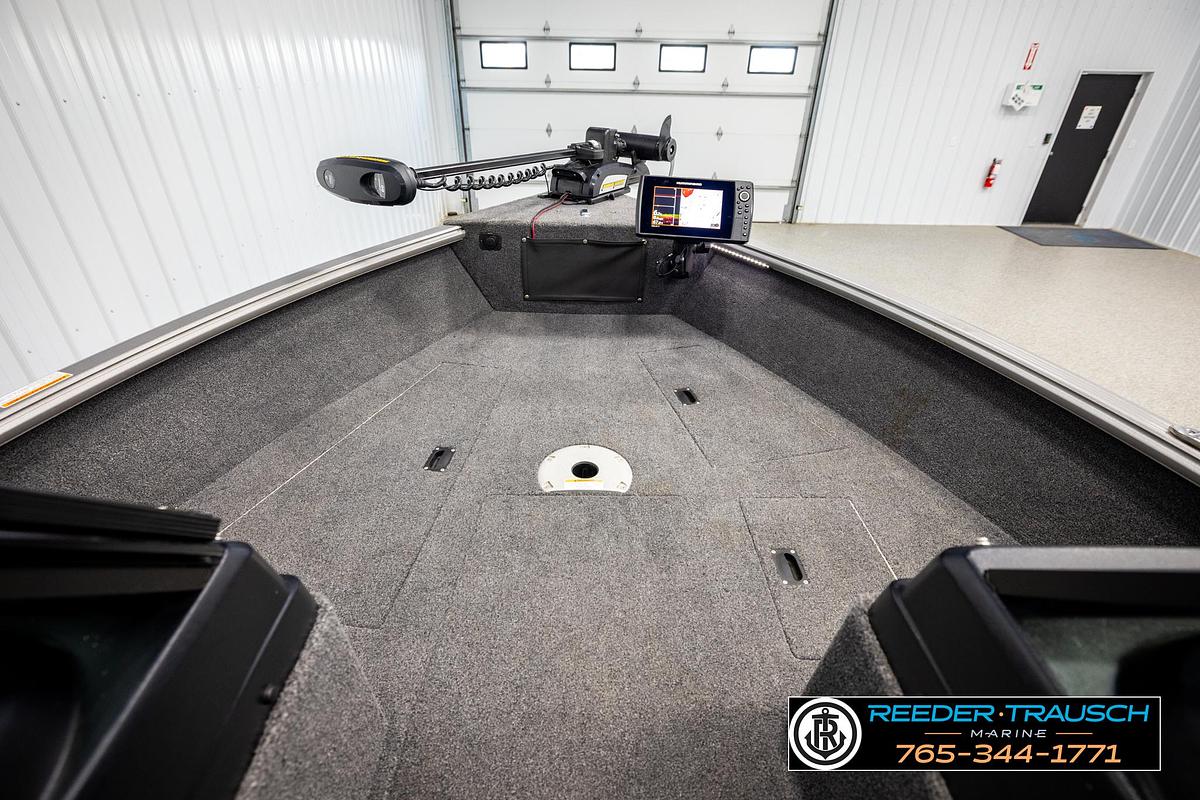 Used 2022 Lund 1875 Impact XL