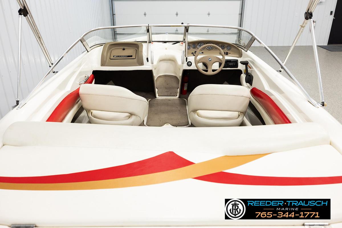 Used 2003 Larson SEI 180
