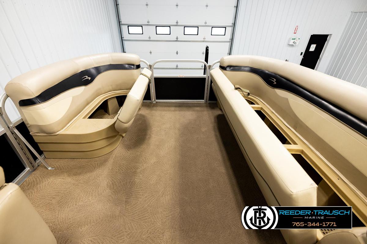 Used 2012 Bennington 22 SL