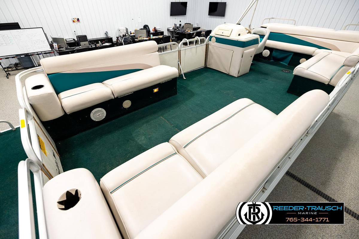 Used 1998 Godfrey SW2423