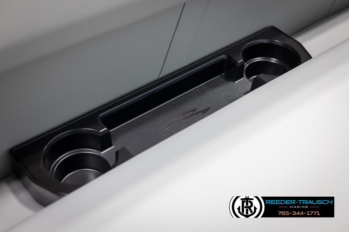 2025 Bennington 21 SSRSE