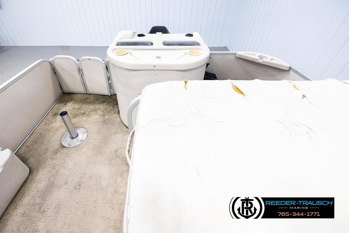 Used 2007 Premier 2223 Navigator