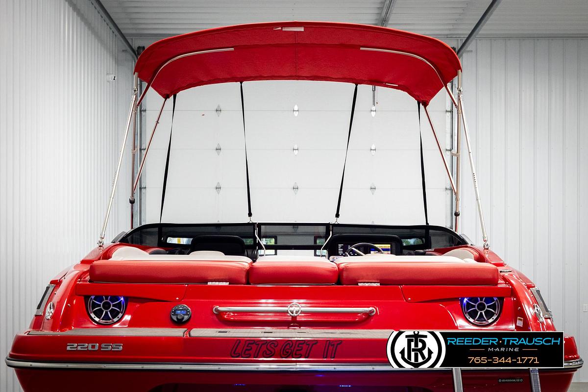 Used 2022 Crownline 220 LPX