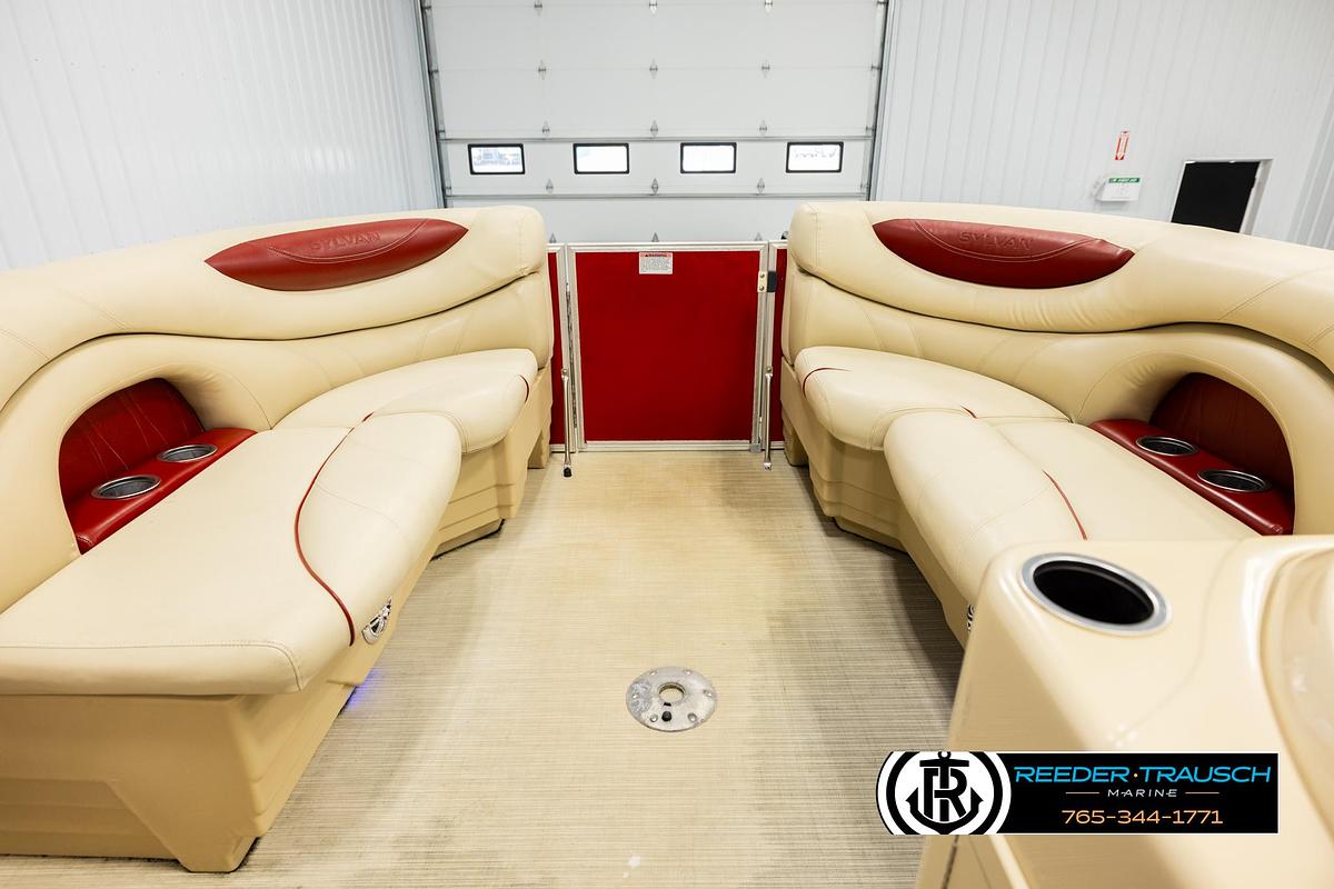 Used 2017 Sylvan 818 Mirage Cr