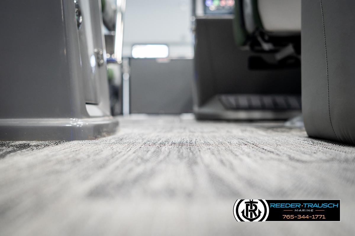 2025 Avalon Catalina Entertainer