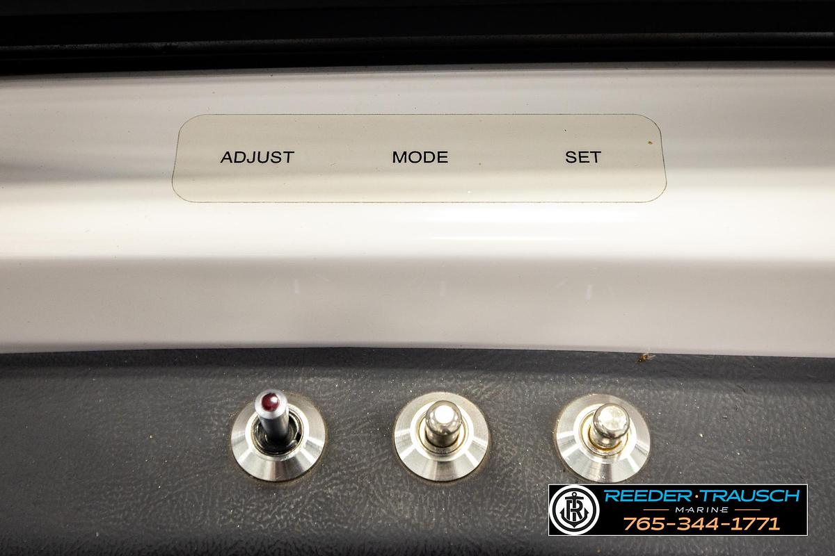 Used 2016 Scarab 195