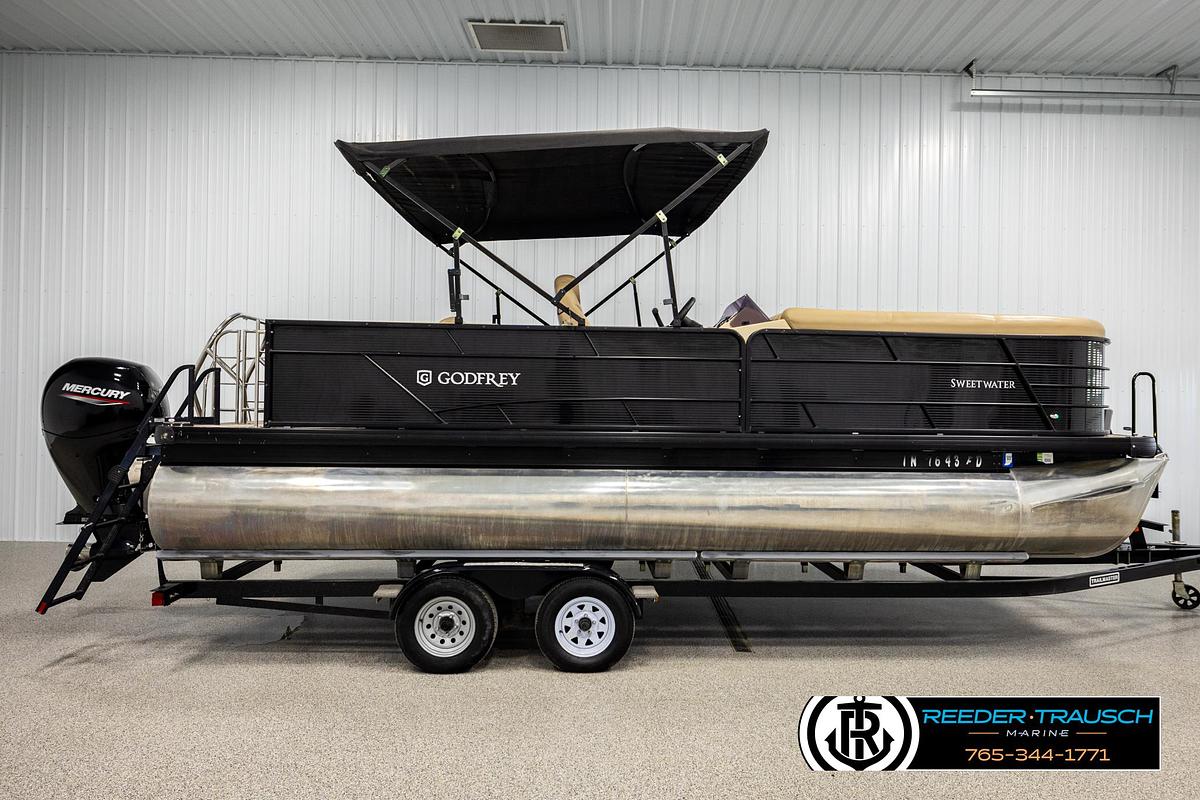 Used 2020 Godfrey 2286 RFL