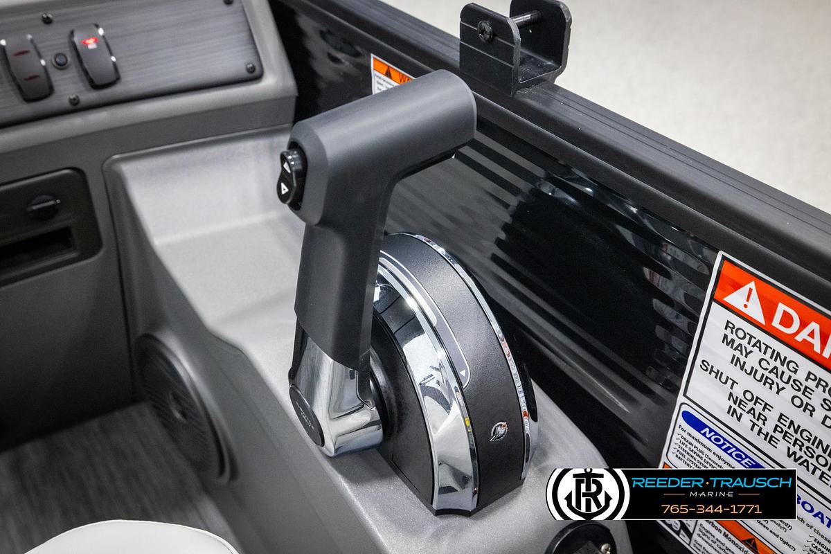 2025 Bennington 22 SSRSE