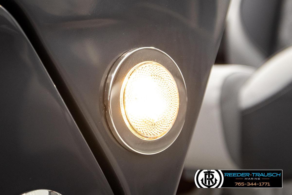 2026 Bennington S20 Luxe
