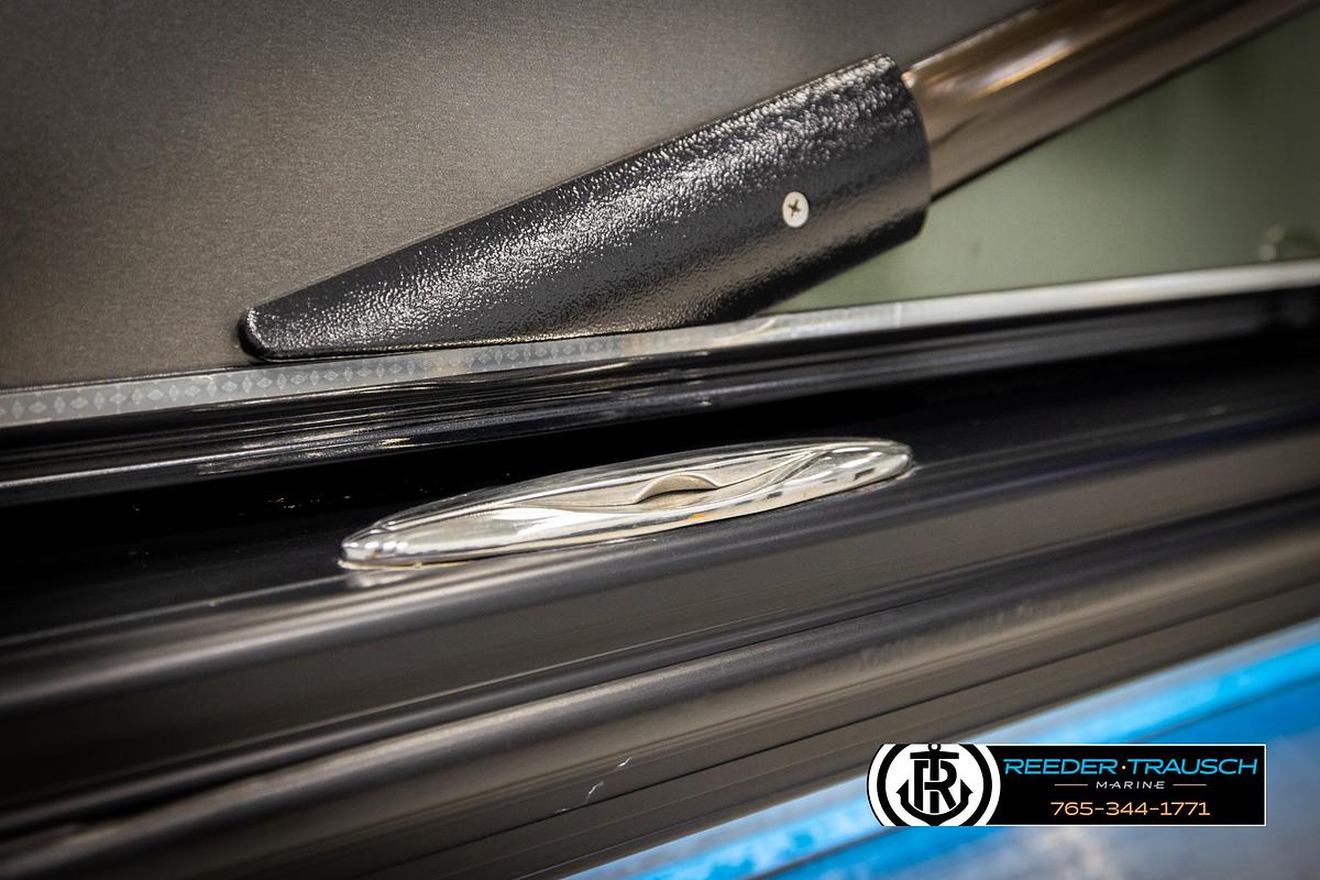 Used 2022 Avalon Catalina VRB