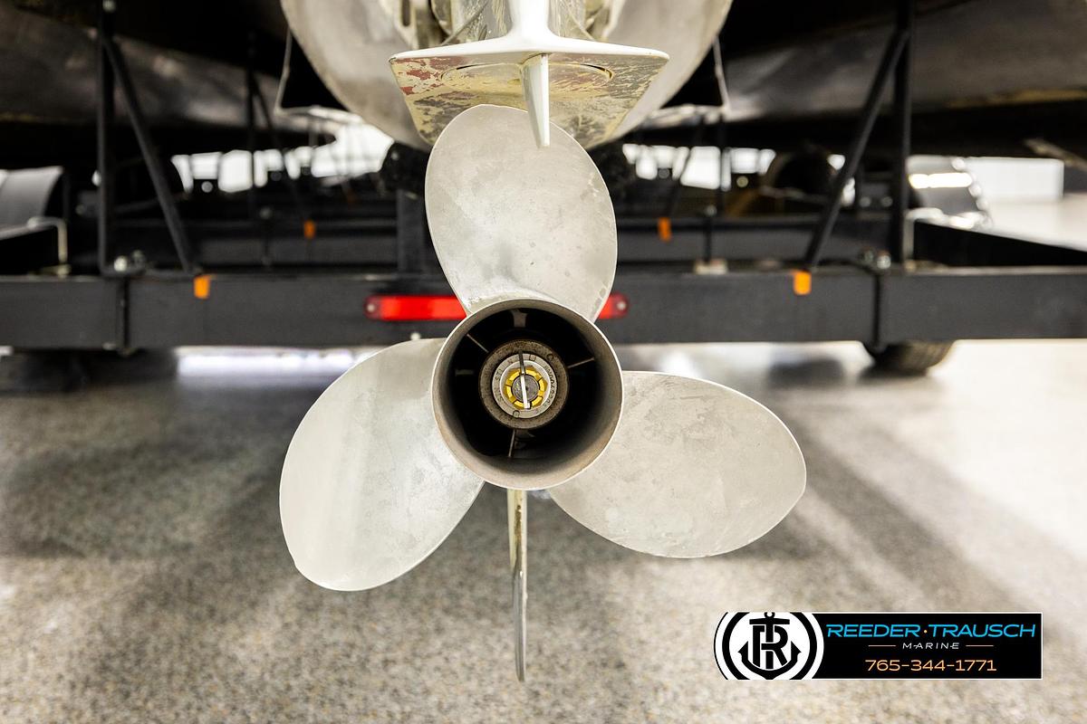 Used 2006 JC Suntoon 23TT