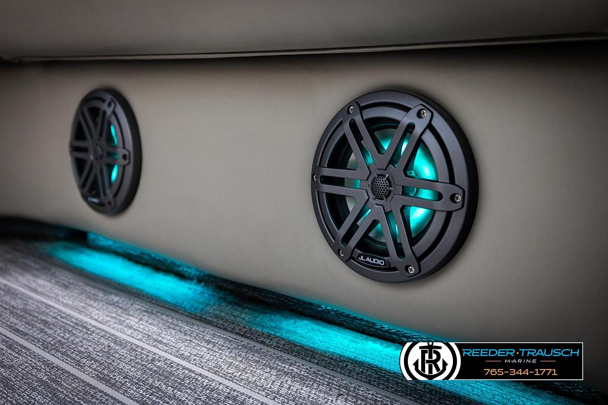 Used 2022 Premier 230 Solaris RL