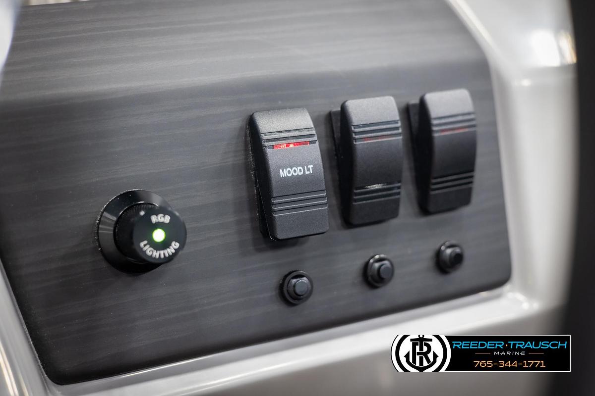 2025 Bennington 23 SXPDSE