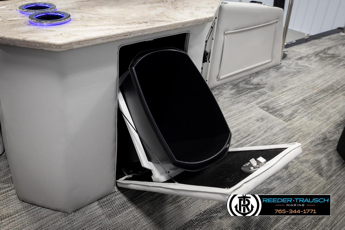 2025 Avalon Excalibur LTD CRB