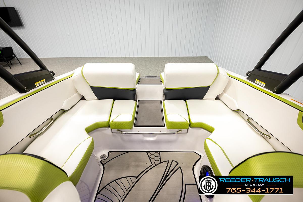 Used 2016 Scarab 195