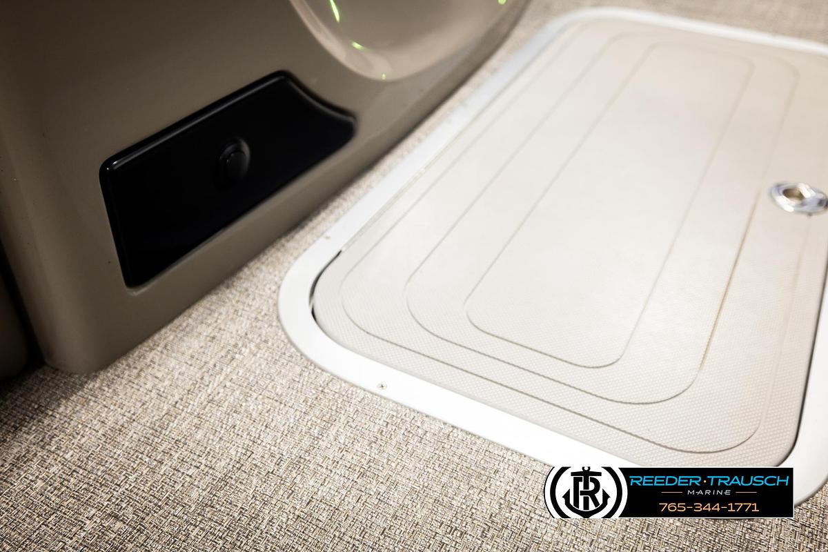 Used 2023 Barletta 21 UC