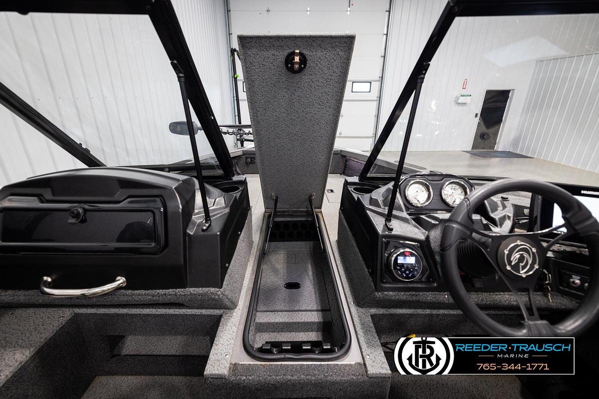 Used 2022 Crestliner 1850 FishHawk