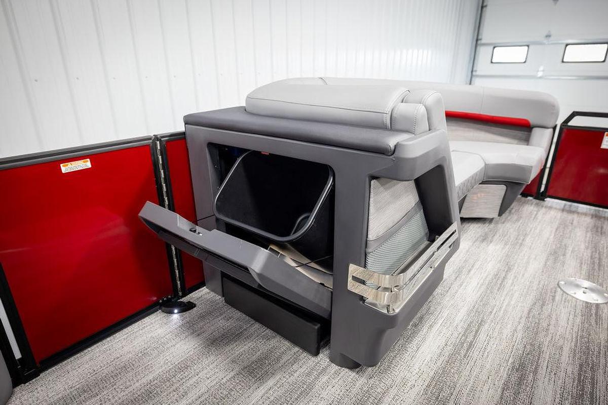 2025 Bennington 22 MSBSE