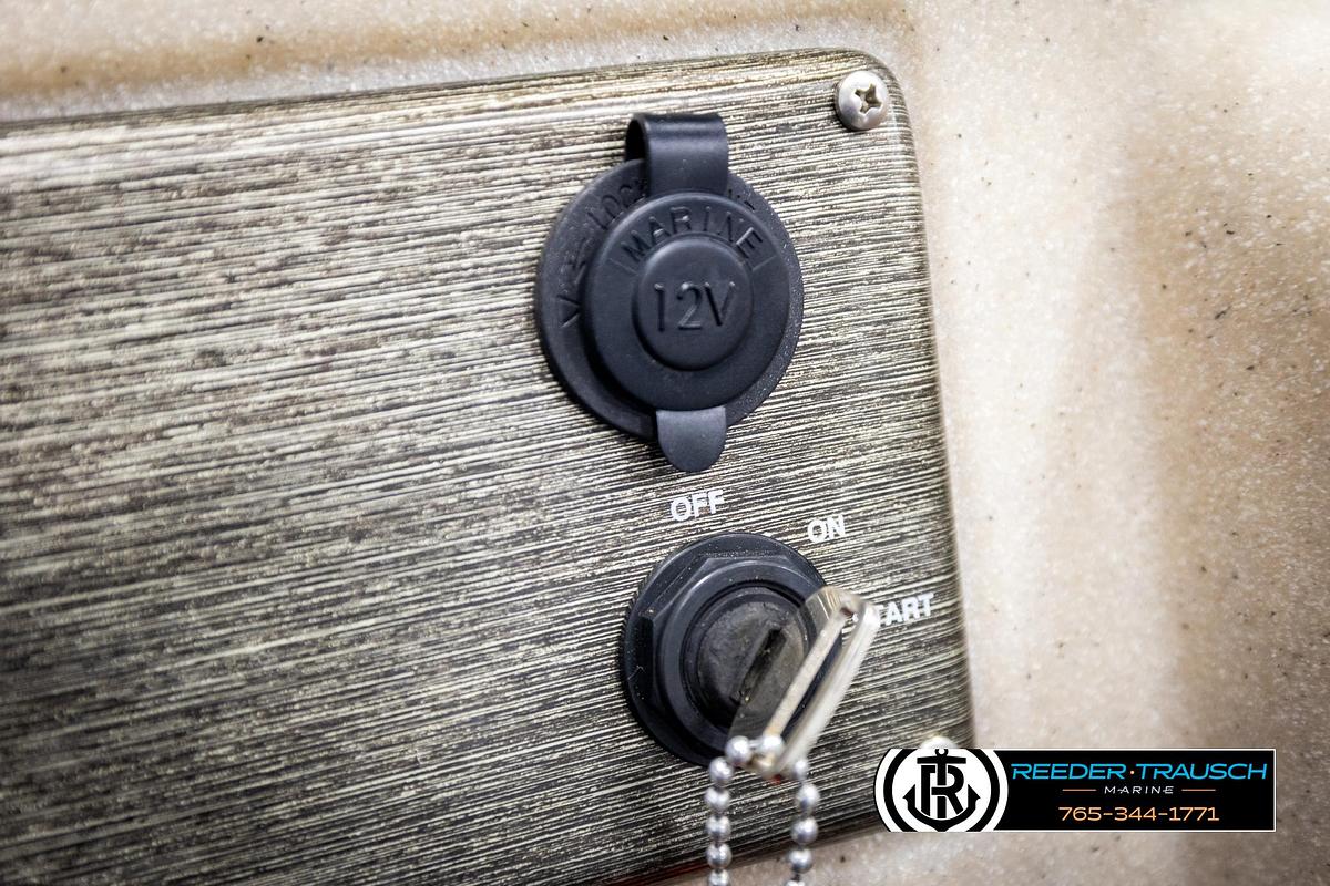 Used 2012 Avalon 1670 JR FRE