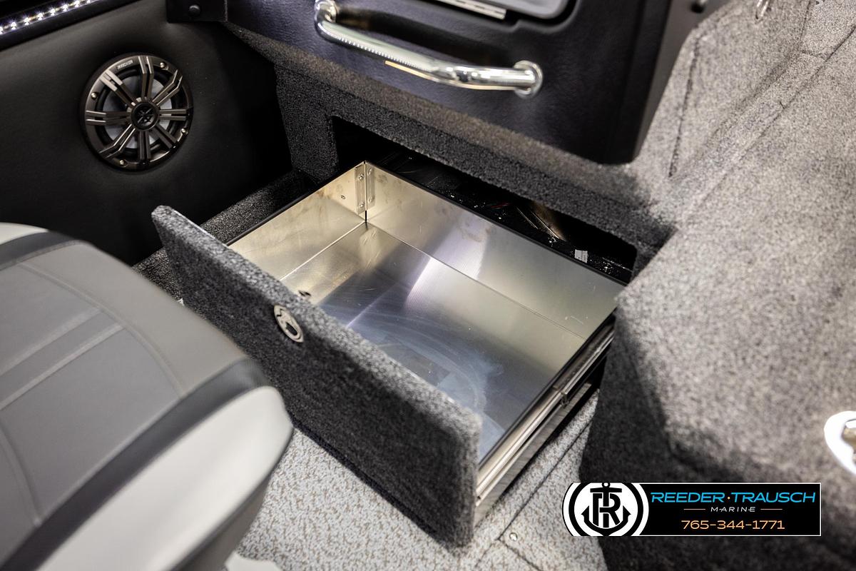 2026 Lund 1975 Pro V Sport