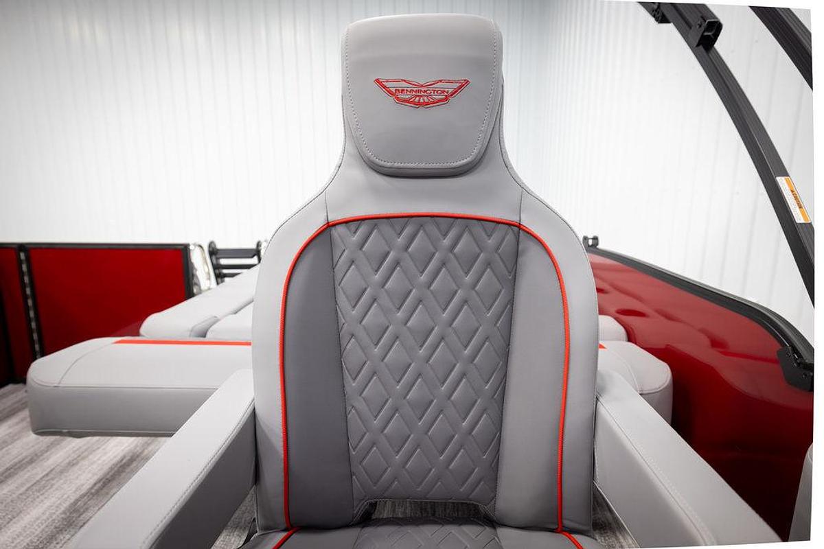 2025 Bennington 22 MSBSE