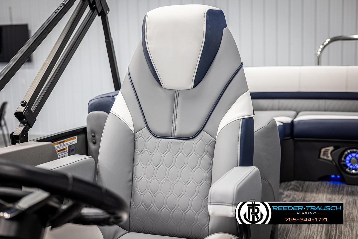 2025 Avalon Catalina Entertainer