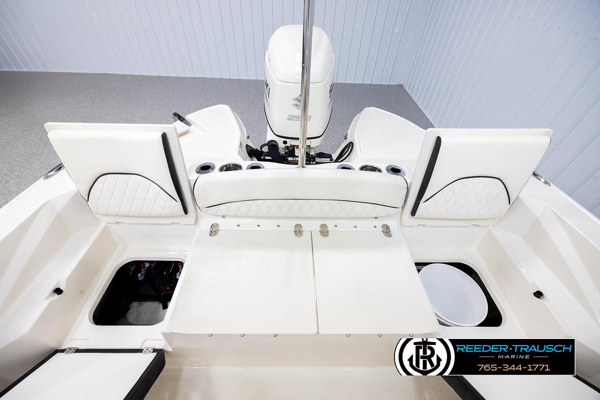 Used 2020 Stingray 236 CC