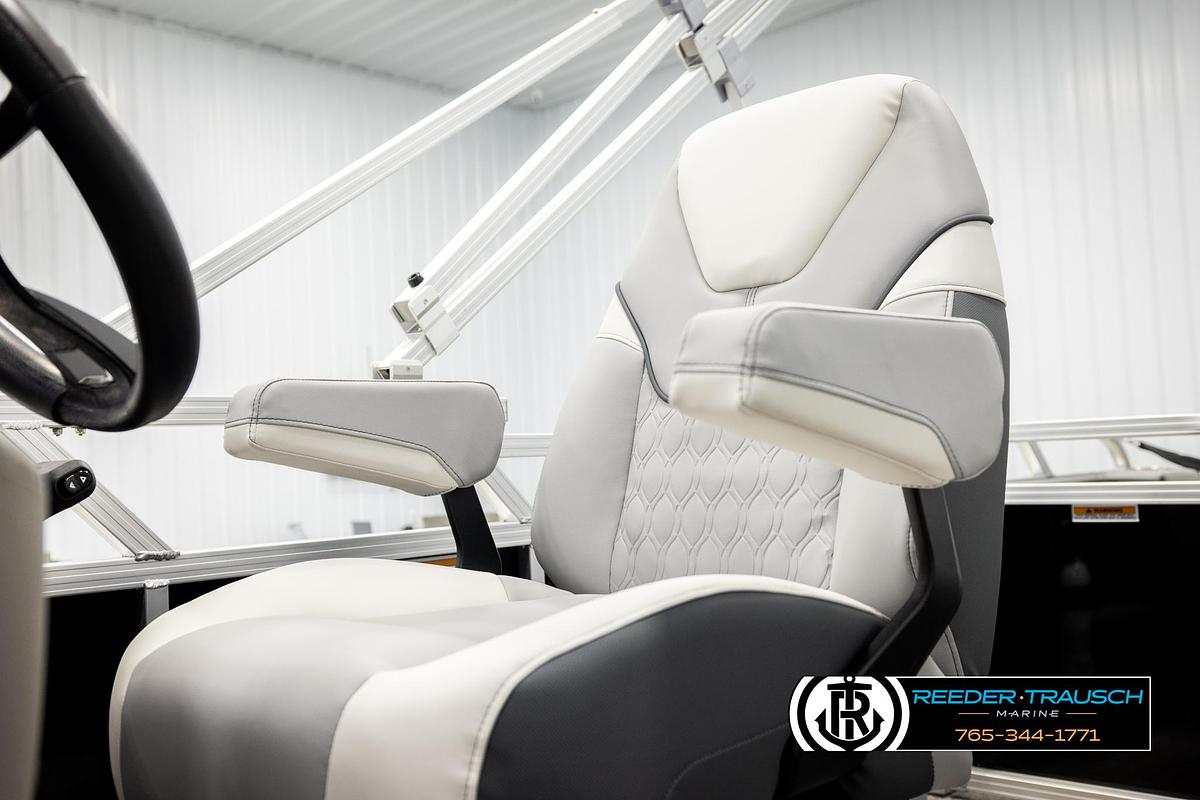 2026 Avalon VEN85 VRB