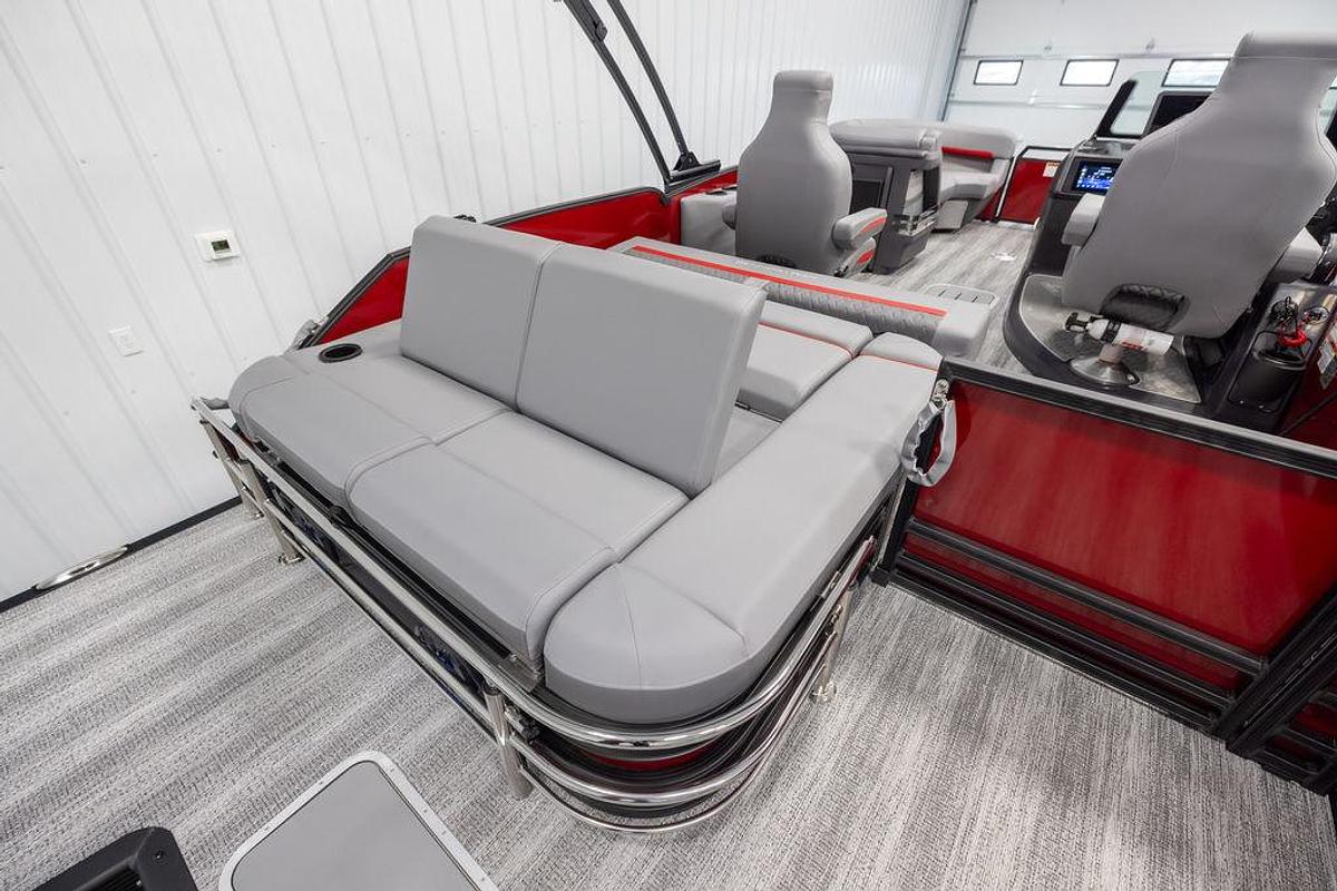 2025 Bennington 22 MSBSE