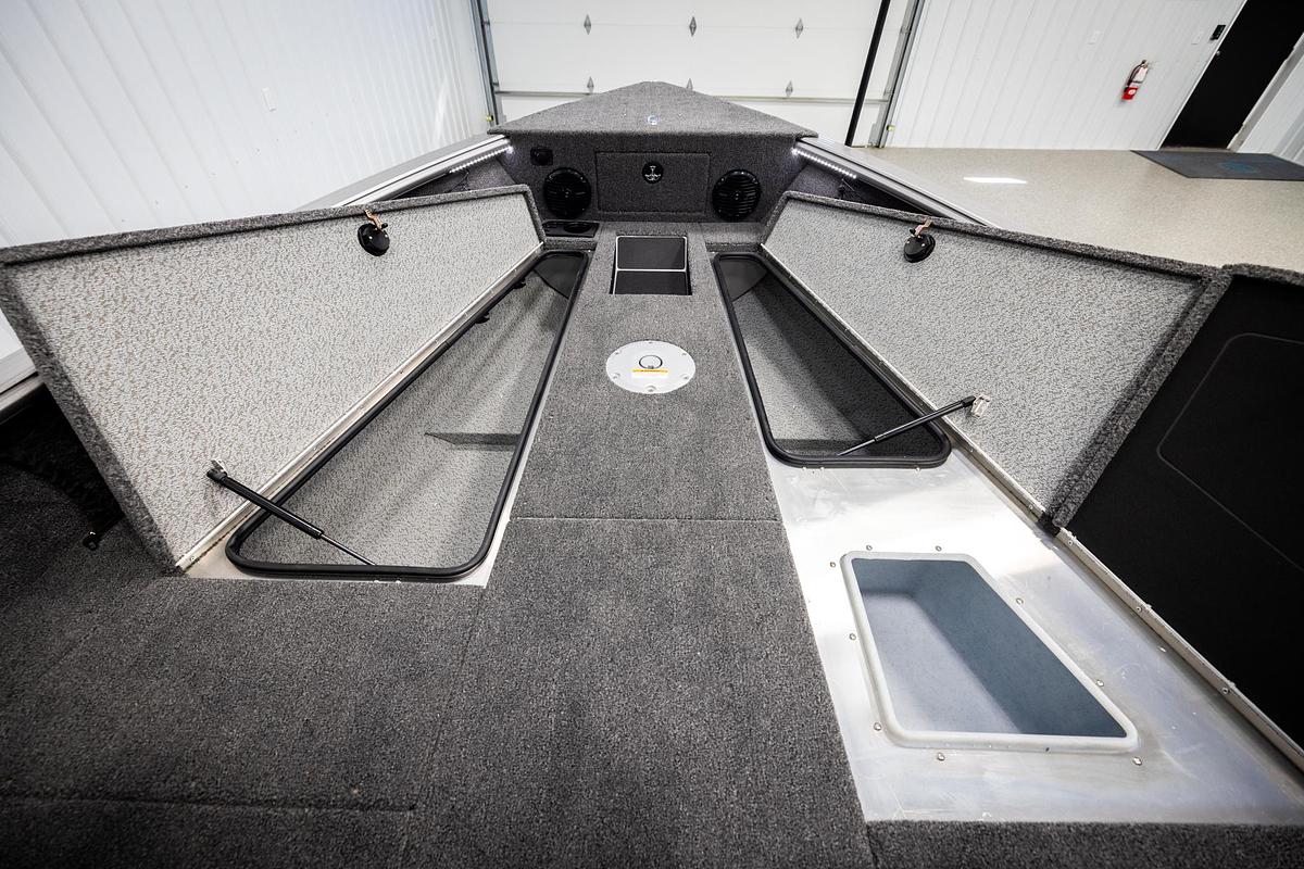 2026 Lund 2075 Impact XS