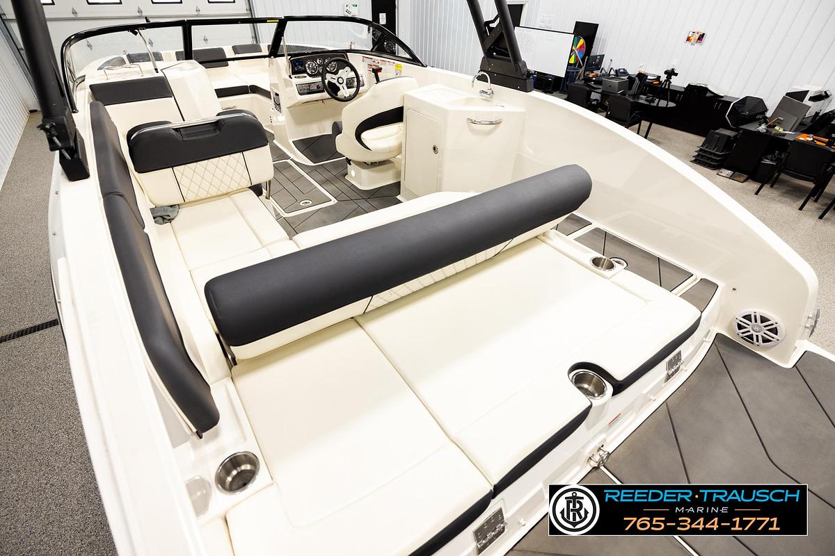 Used 2022 Bayliner DX 2250