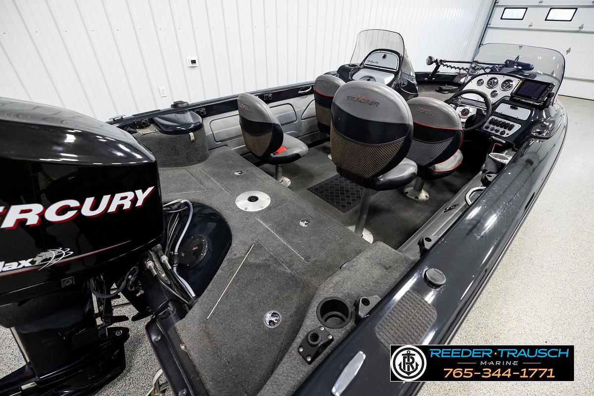 Used 2007 Tracker Tundra 18