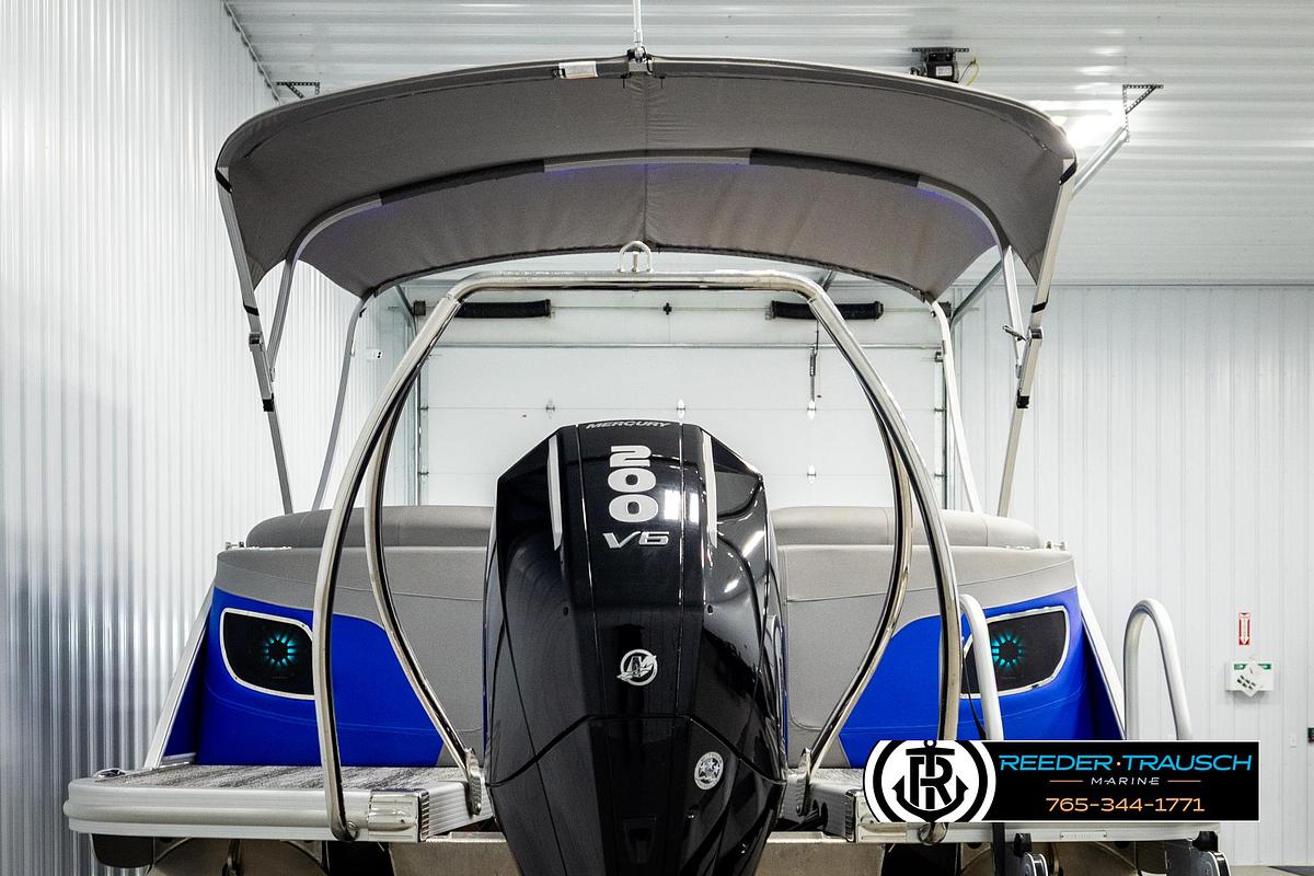 Used 2025 Bennington LTFBSE