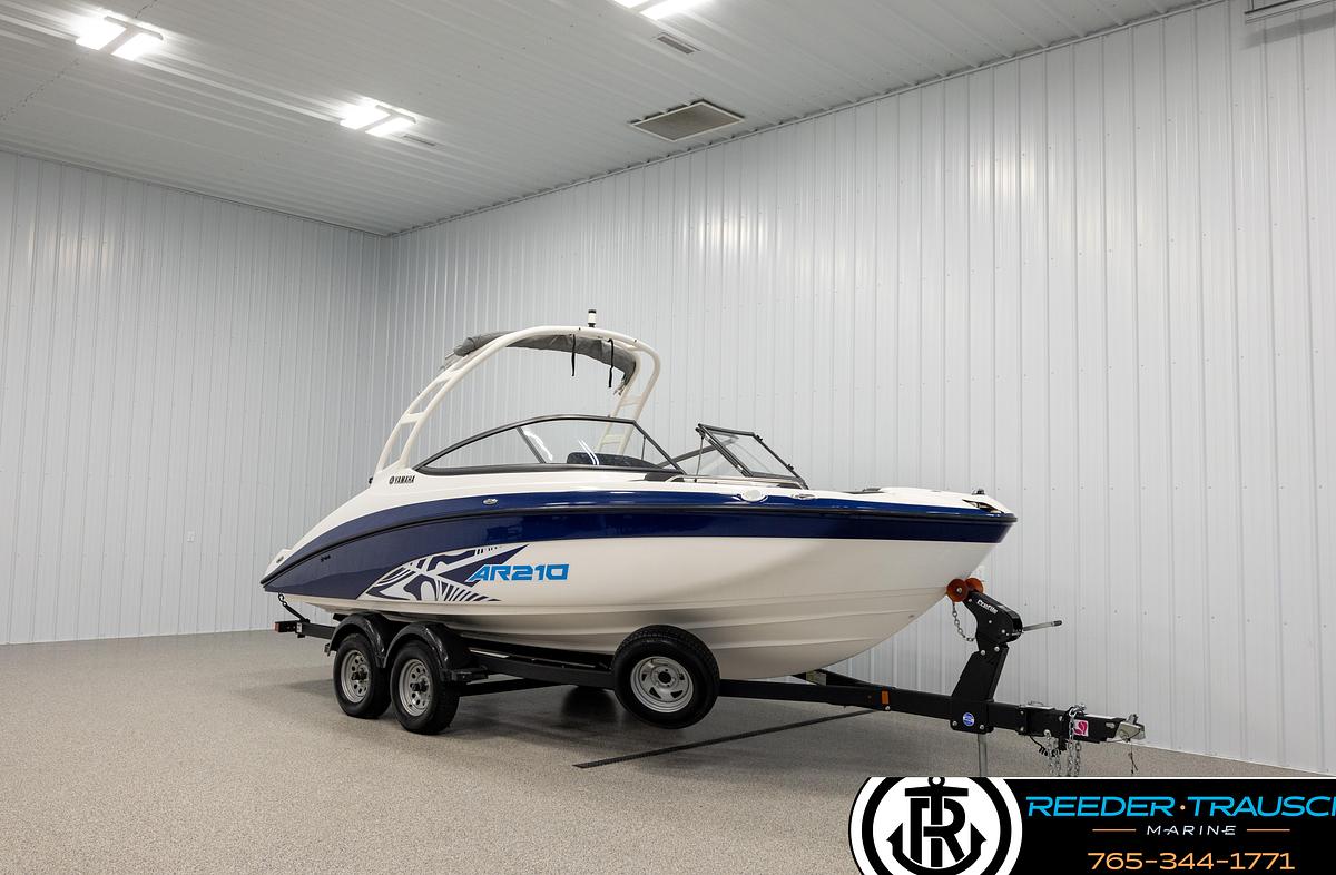 Used 2022 Yamaha AR210