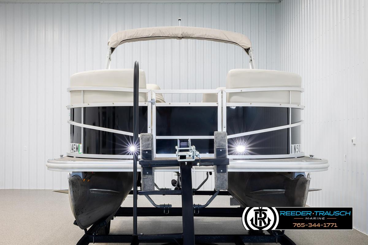 Used 2024 SunChaser Vista LR