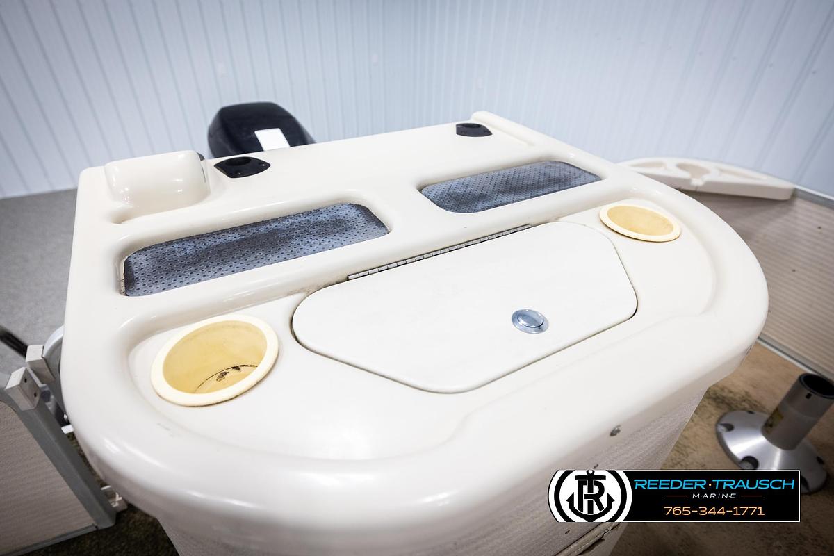 Used 2007 Premier 2223 Navigator