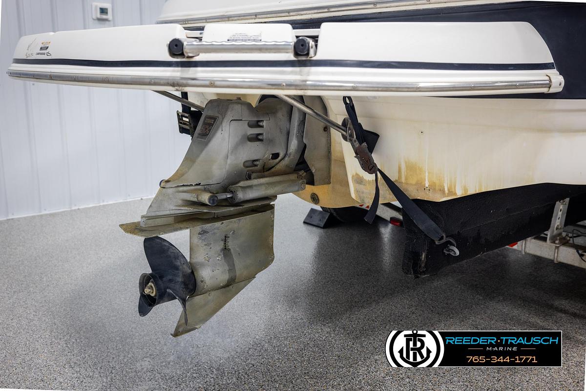 Used 2002 Chaparral 243 Sunesta