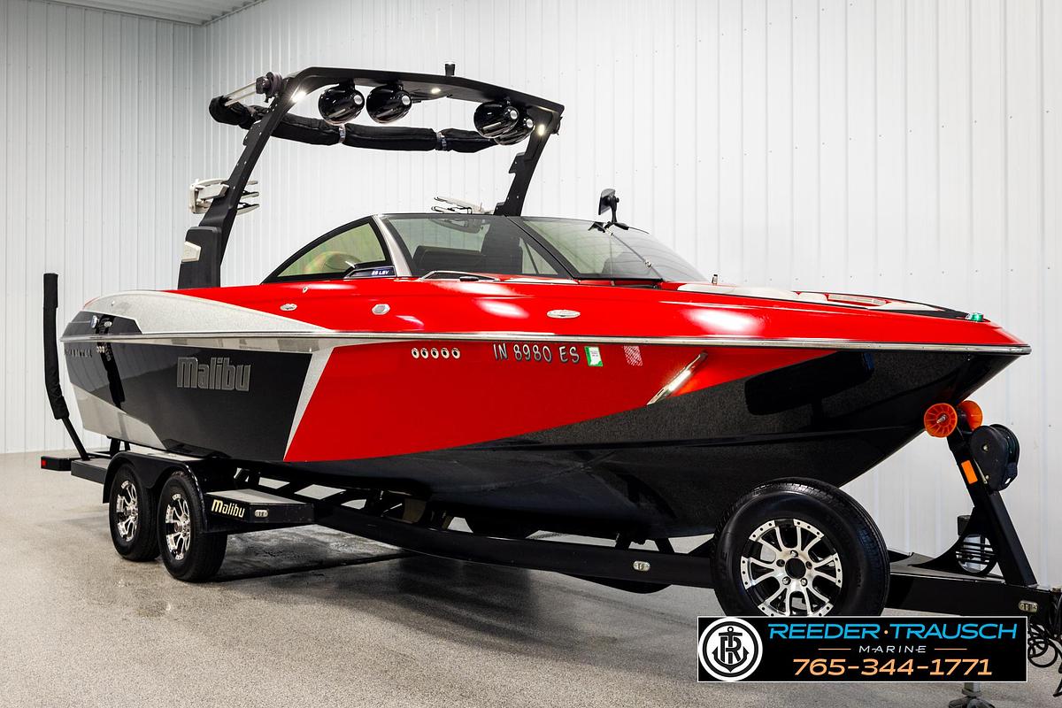 Used 2017 Malibu Wakesetter 25 LSV